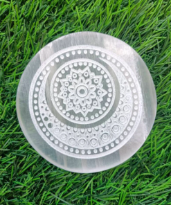 Wholesale Selenite Attractive Designs Engraved Plate